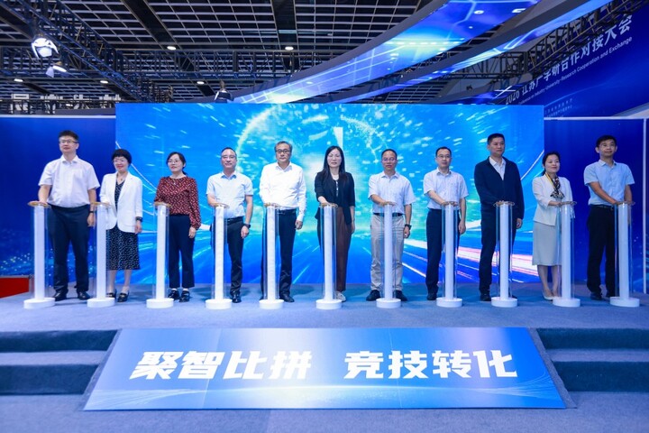 手把手教技术转移,首批五位实训导师是……