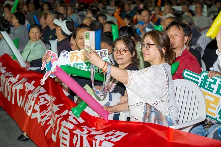 6a0bb553e4b03ff508791b5d.jpg