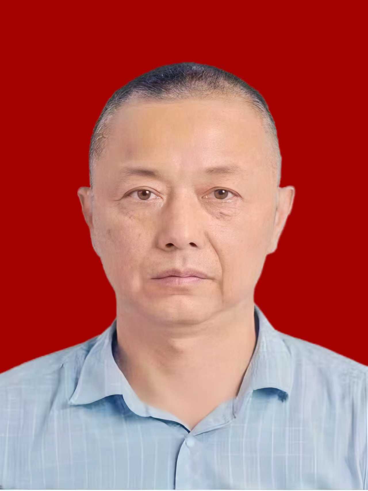 孔向阳证件照.jpg