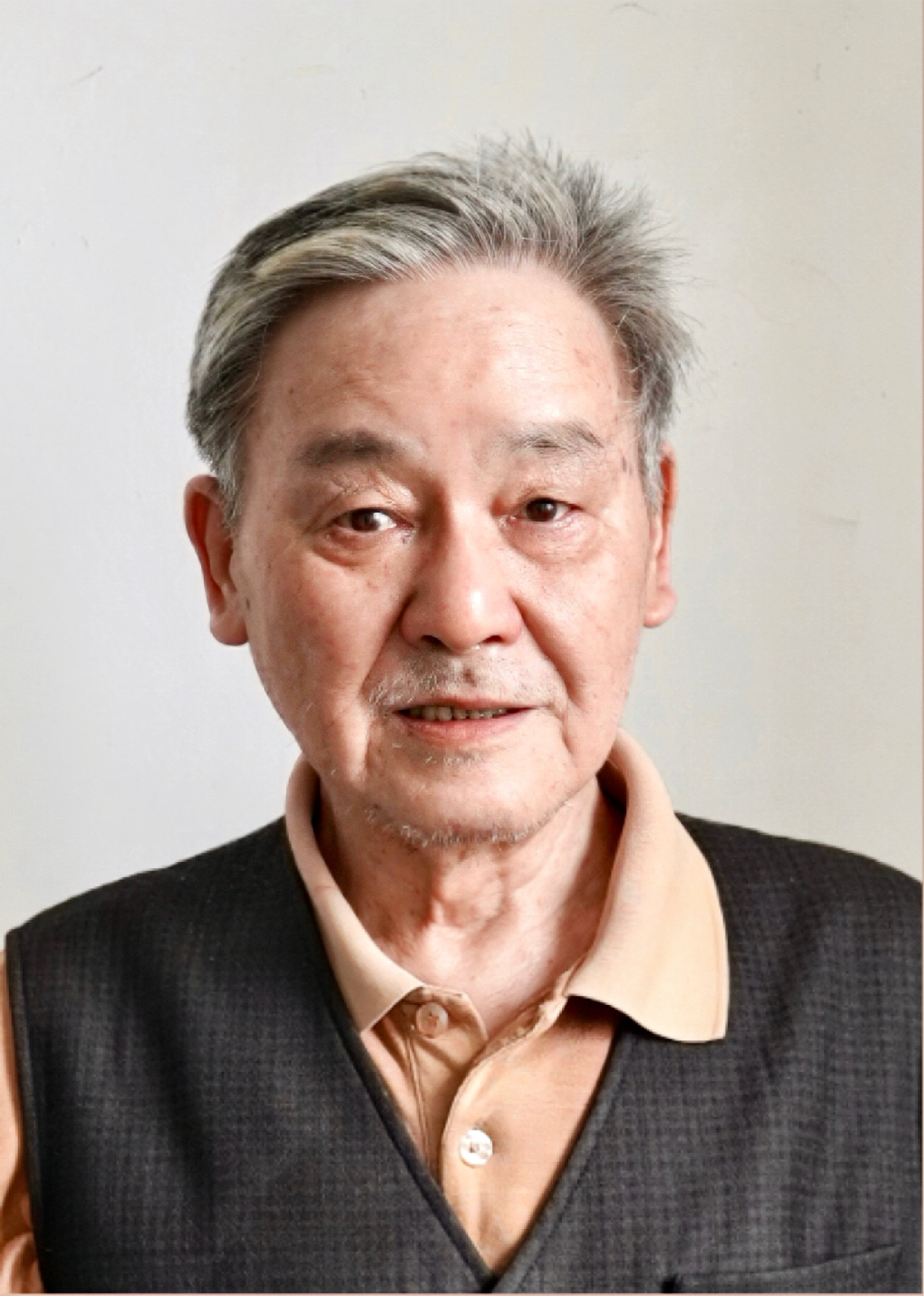 徐伟君证件照(高清).jpg